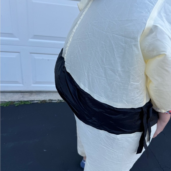 INFLATABLE COSTUME SUMO WRESTLER KIDS UNISEX HALLOWEEN 🎃 •MAKE AN OFFER • FUN - Picture 9 of 11